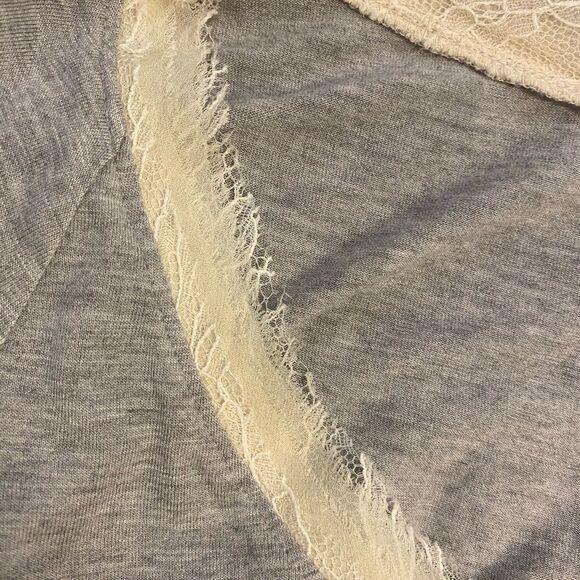 Diane Von Furstenberg long sleeve, S-M - Picture 2 of 7